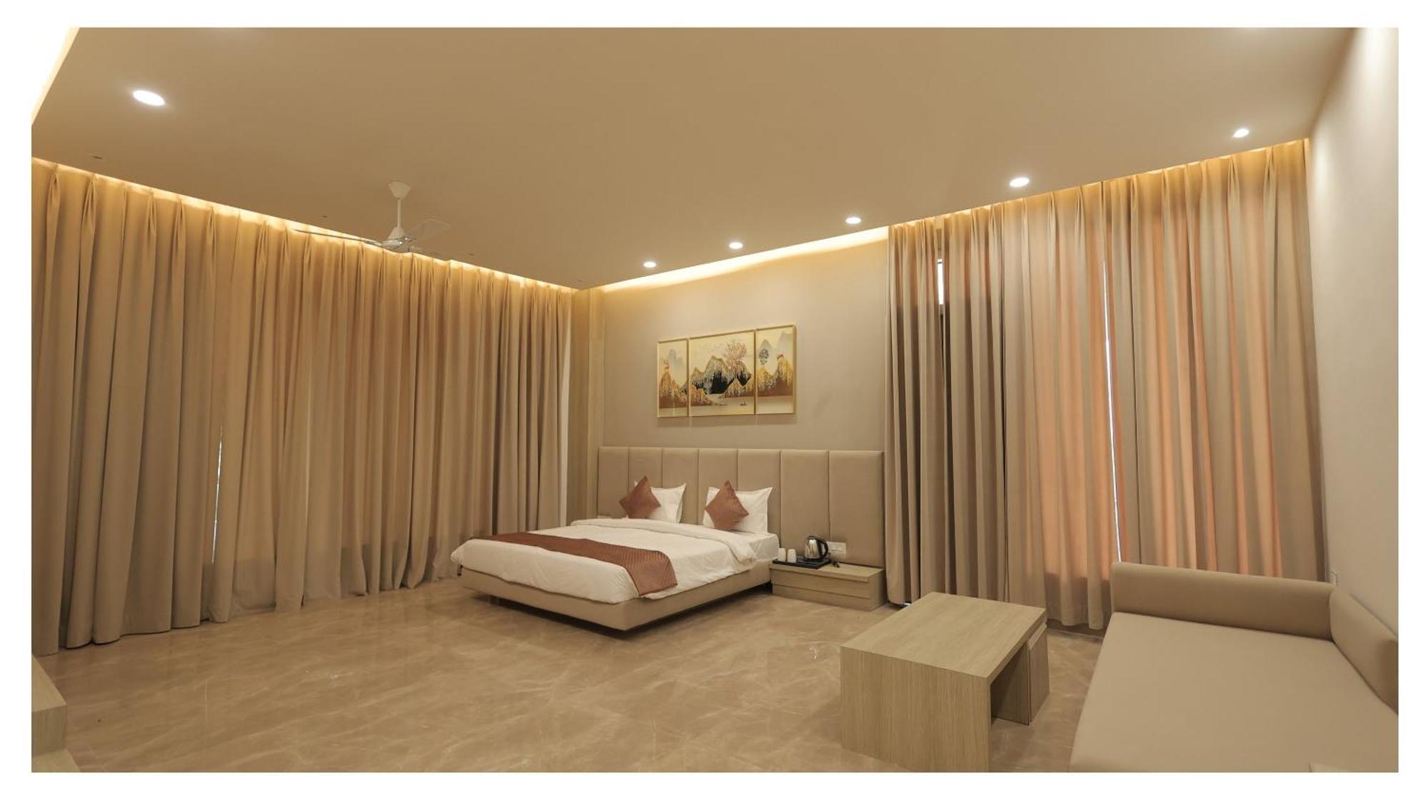 The Riverside Inn Vidisha Buitenkant foto